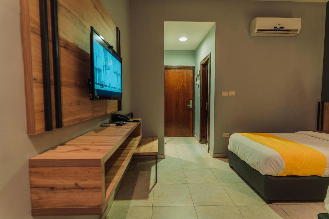 Baden Hotel Suites Amman Exterior photo